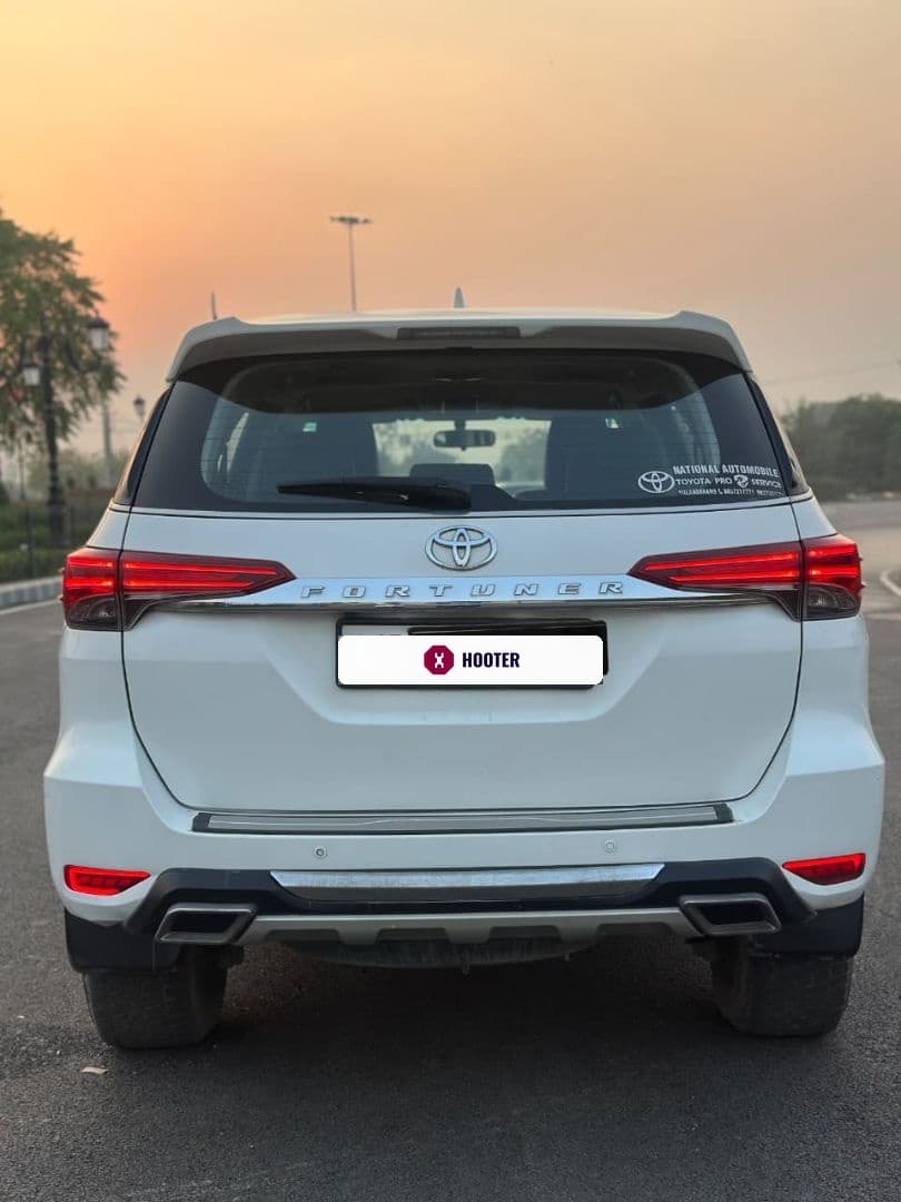 EXTERIOR image for Fortuner | Hooter