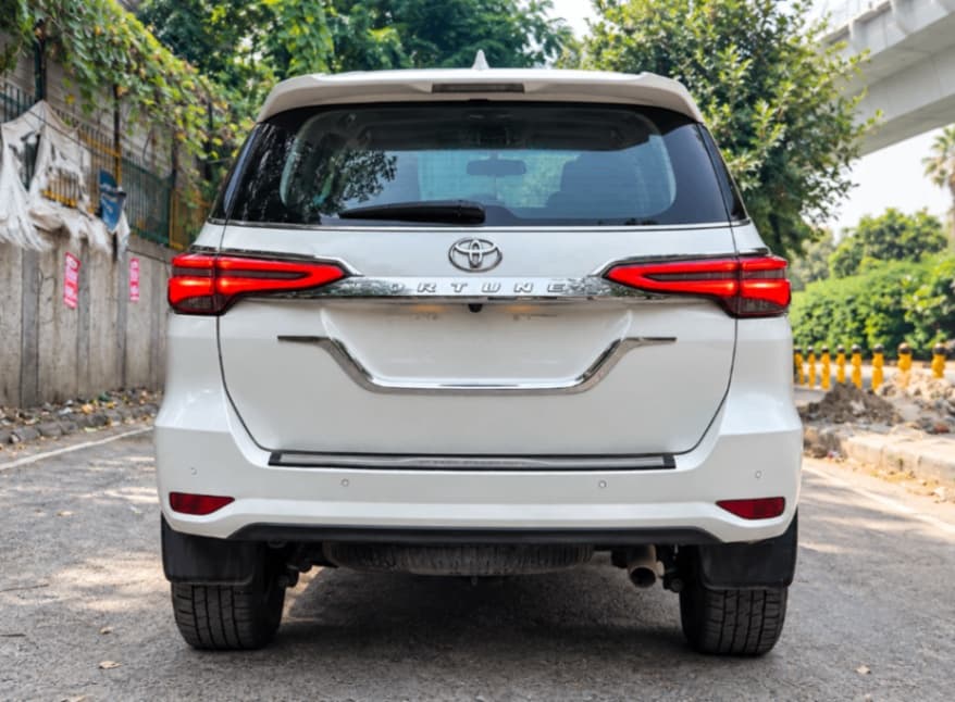 EXTERIOR image for Fortuner | Hooter