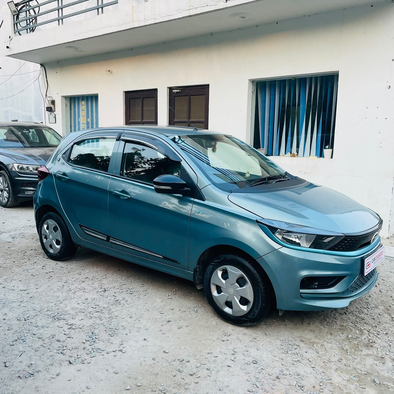 EXTERIOR image for TATA TIAGO EV XT MR | Hooter