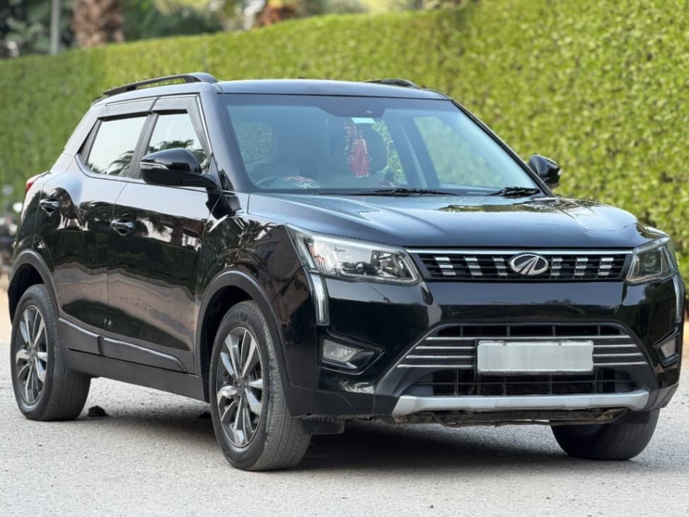 EXTERIOR image for XUV300 [2019-2024] | Hooter