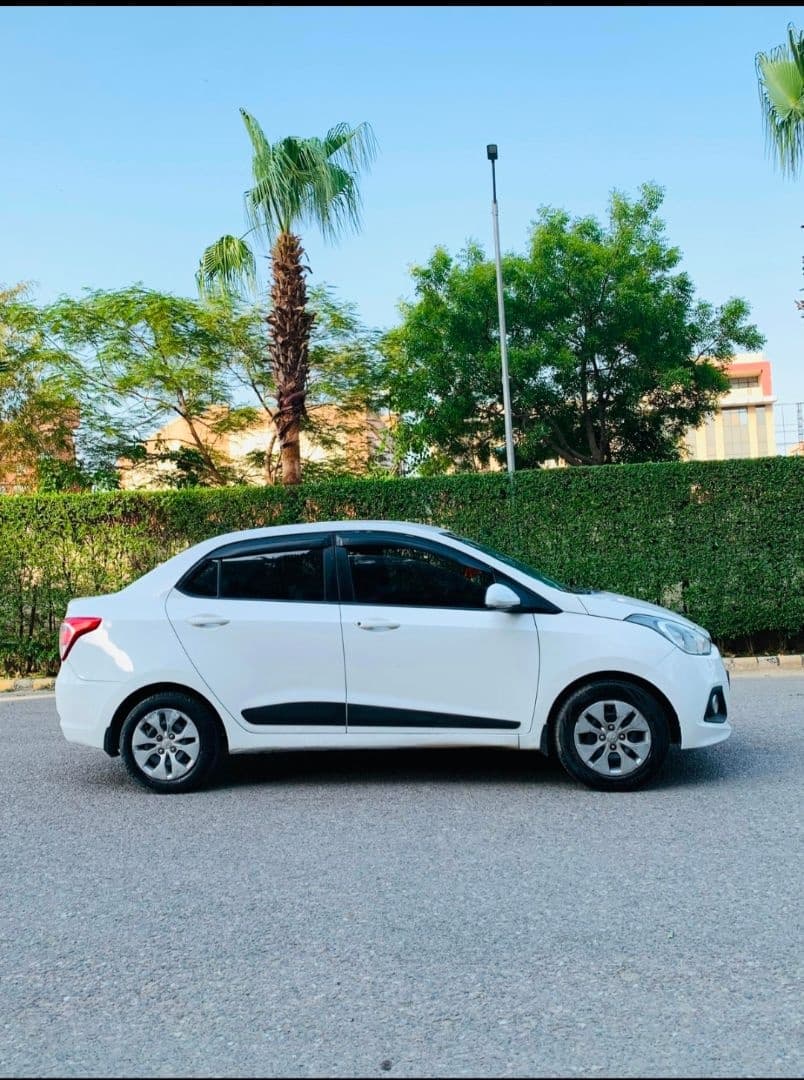 EXTERIOR image for Xcent VTVT S Solid | Hooter