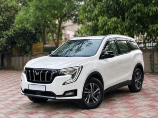 EXTERIOR image for XUV700 AX5 PET MT 5 SEATER | Hooter