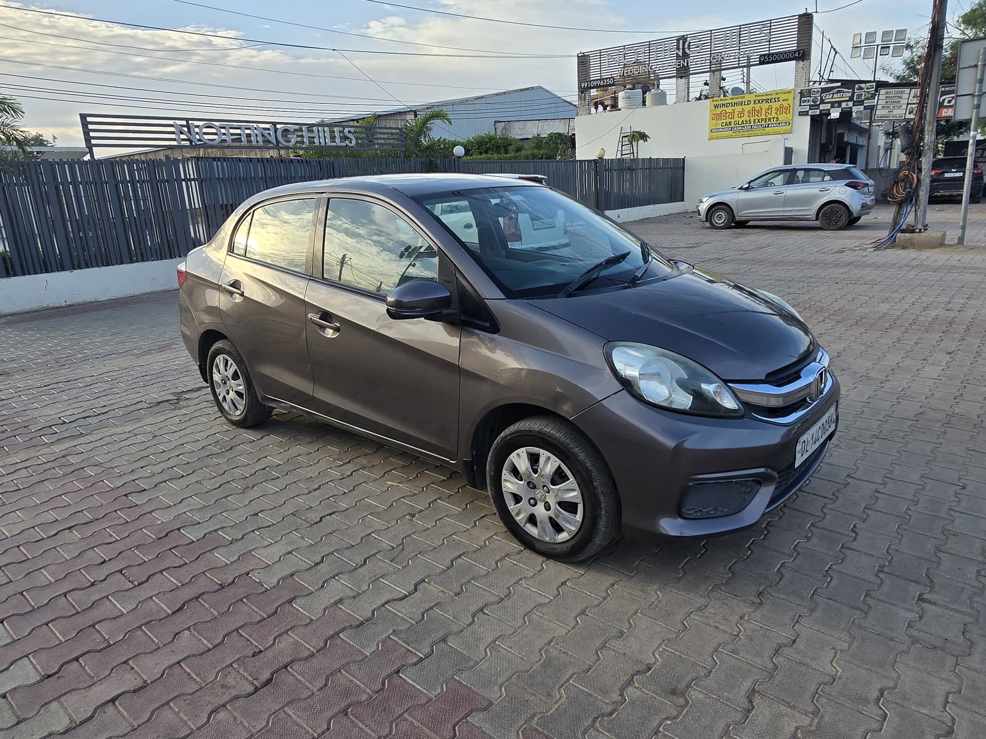 EXTERIOR image for AMAZE 1.2 SX MT (I-VTEC) | Hooter