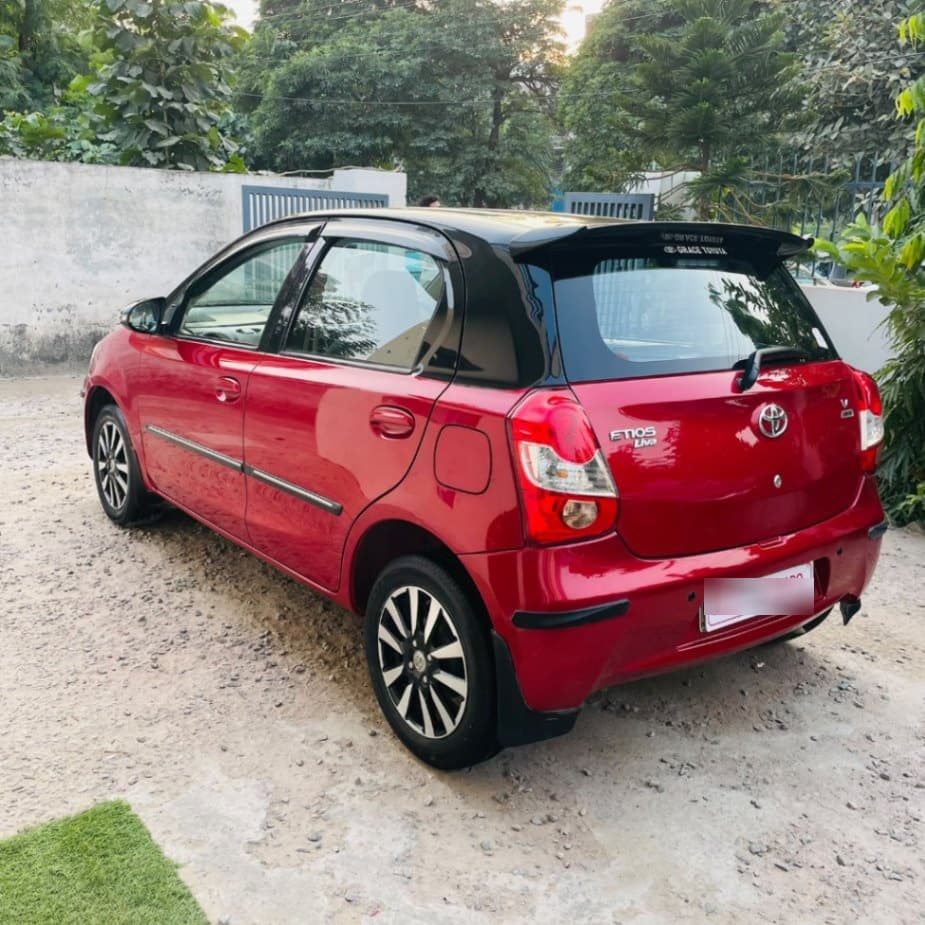 EXTERIOR image for Etios Liva | Hooter