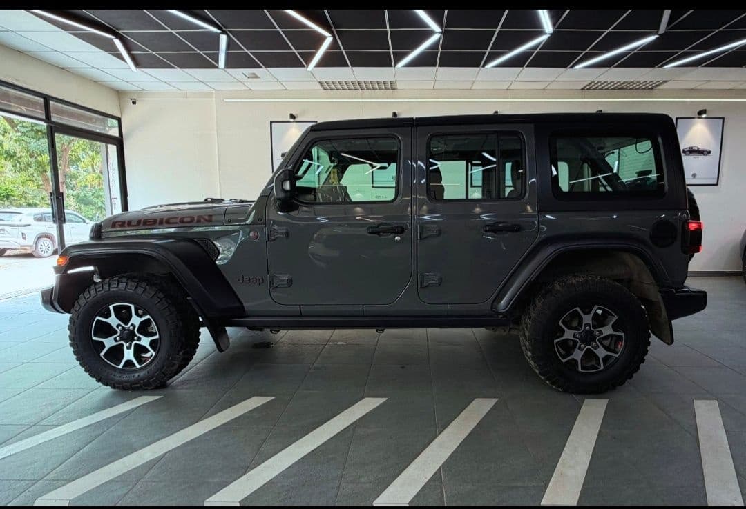EXTERIOR image for Wrangler | Hooter