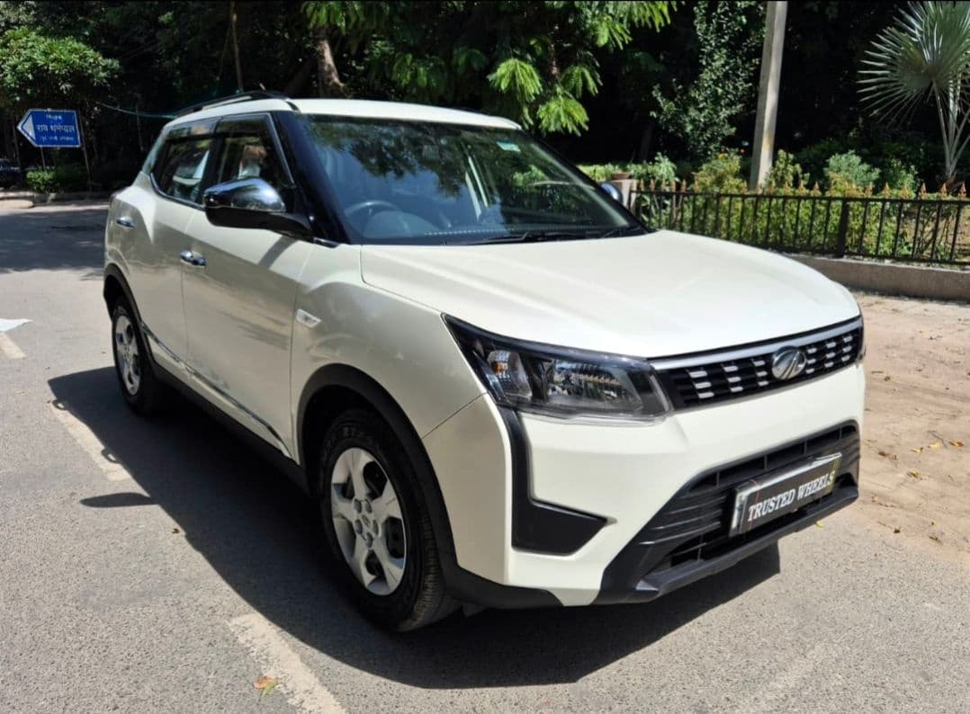 EXTERIOR image for XUV300 [2019-2024] | Hooter