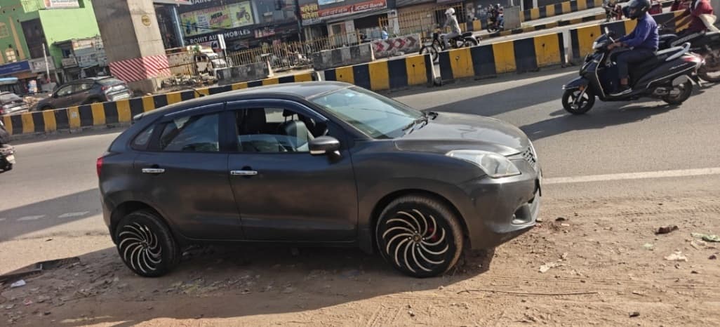 EXTERIOR image for MARUTI BALENO DELTA PETROL | Hooter