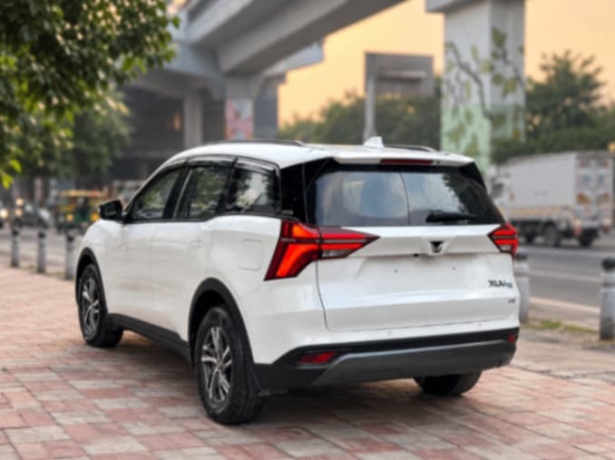 EXTERIOR image for XUV700 AX5 PET MT 5 SEATER | Hooter