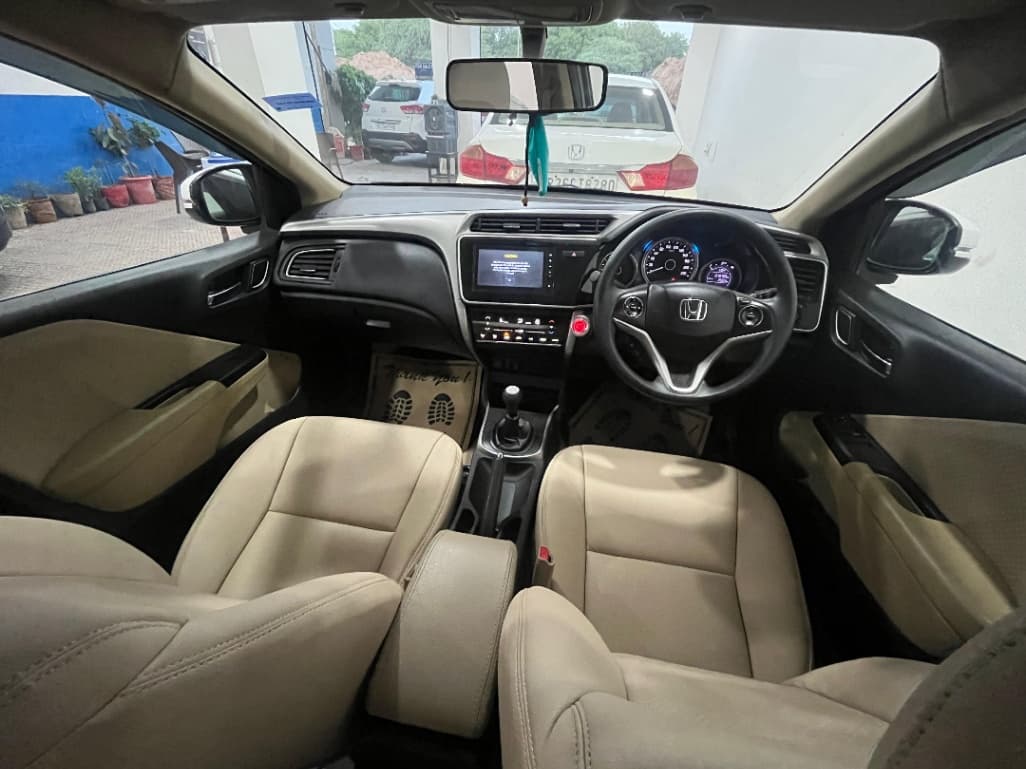 Honda City 4th Generation | Hooter