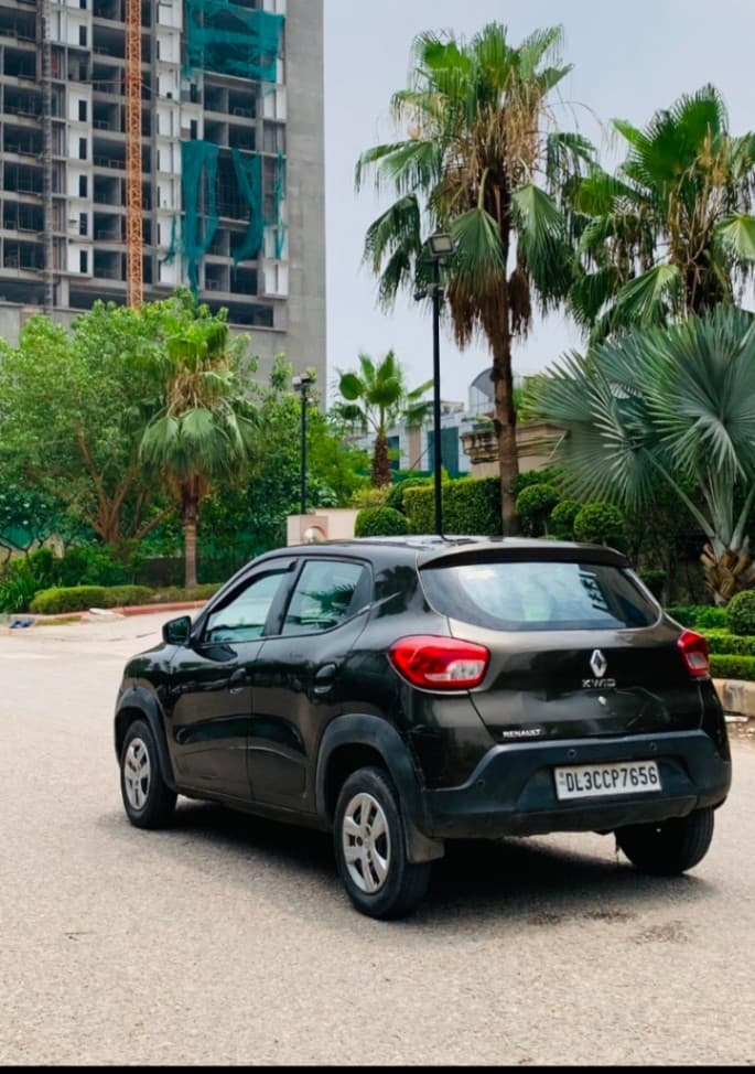 INTERIOR image for RENAULT KWID RXL | Hooter