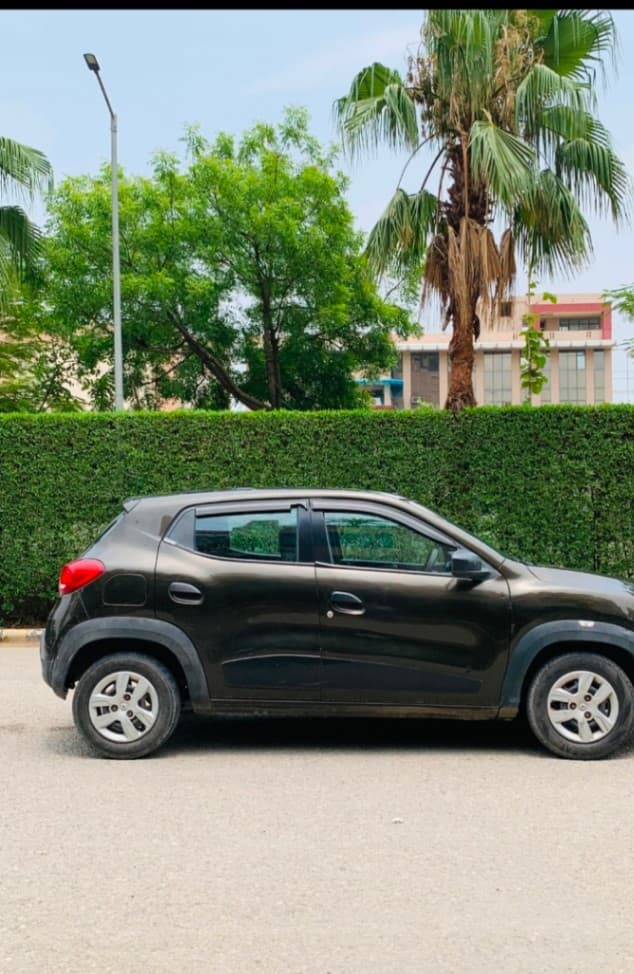 INTERIOR image for RENAULT KWID RXL | Hooter