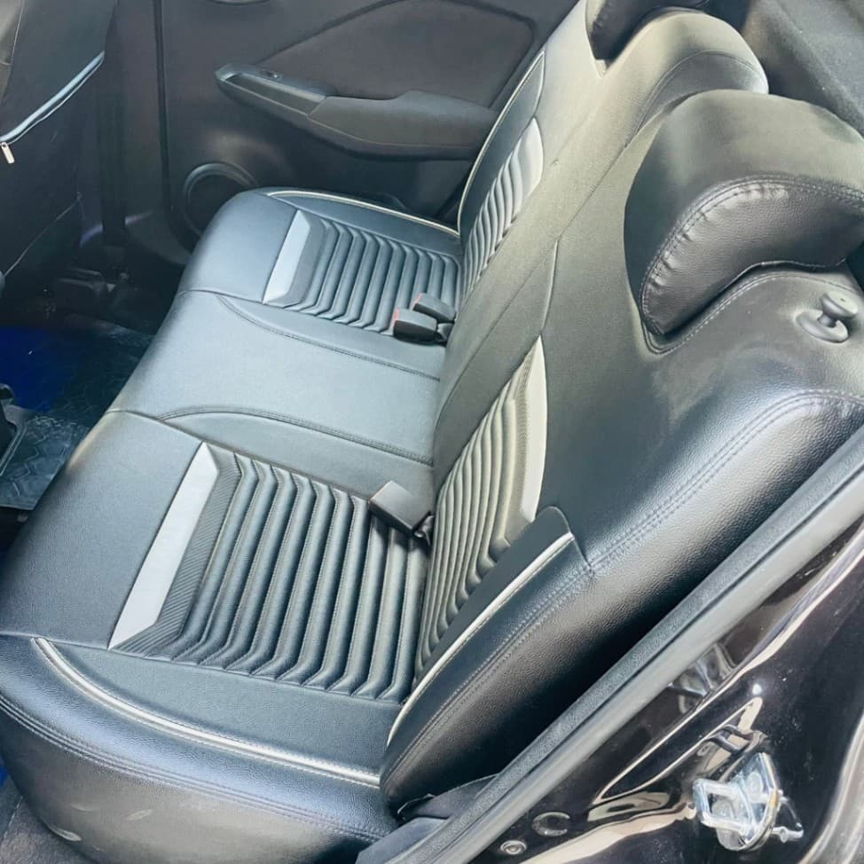 INTERIOR image for NISSAN KICKS XL PETROL | Hooter
