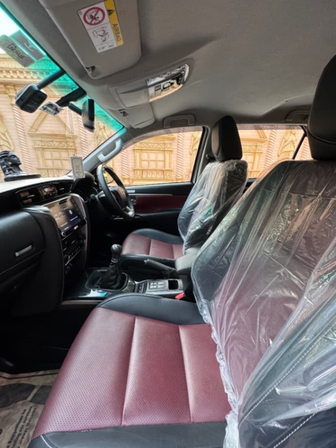 INTERIOR image for FORTUNER (LEADER EDITION, MT) | Hooter