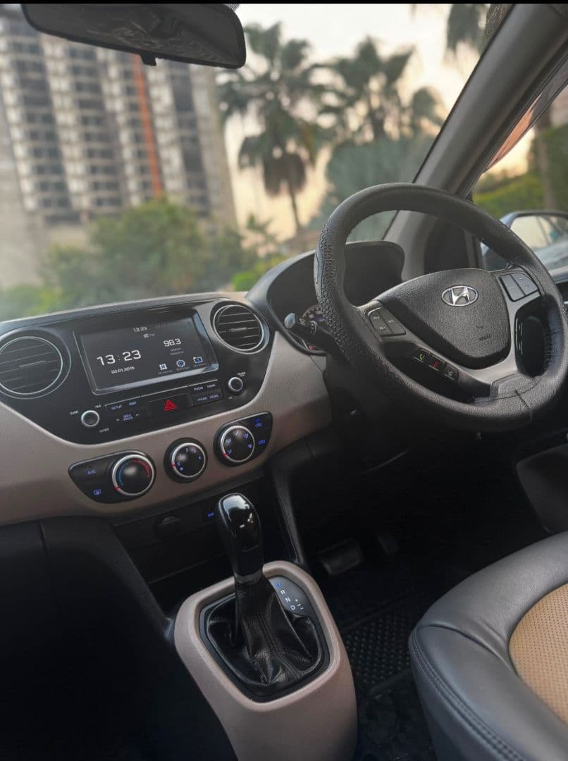 INTERIOR image for GRAND I10 SPORTZ 1.2 AUT0 | Hooter