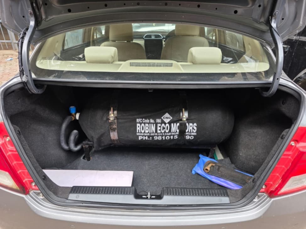 INTERIOR image for DZIRE VXI | Hooter