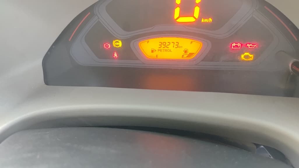 INTERIOR image for EECO 5 STR AC CNG | Hooter