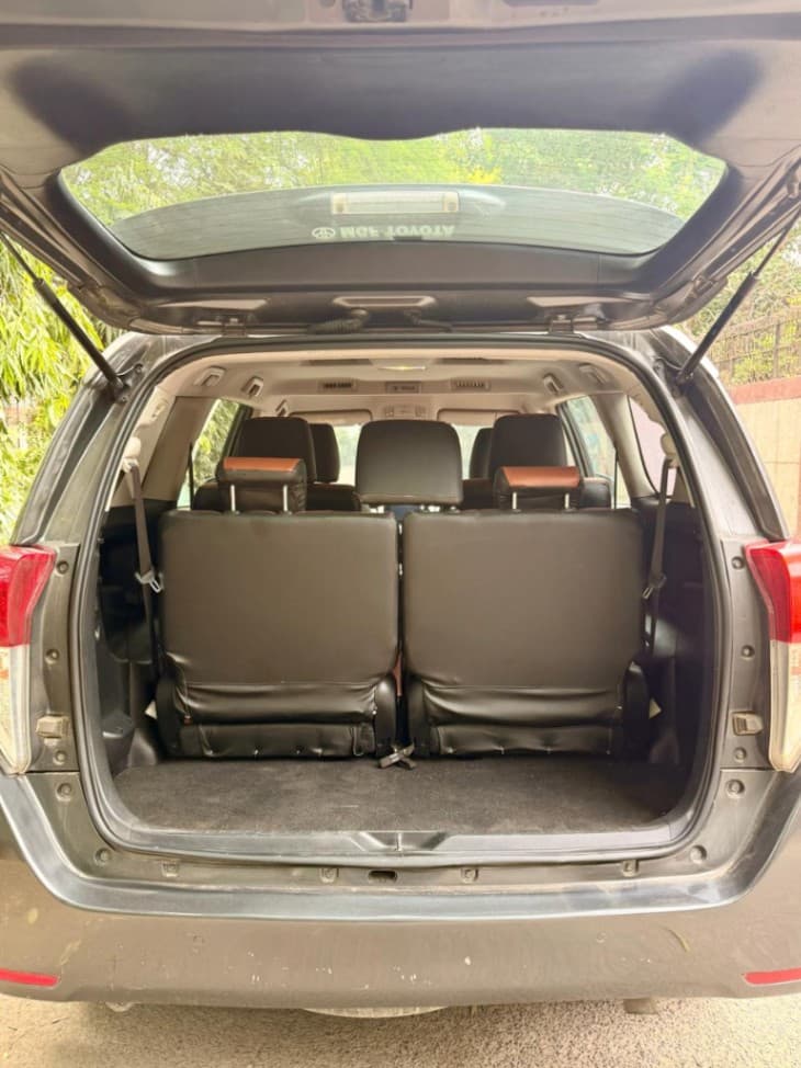INTERIOR image for INNOVA CRYSTA 2.8 G | Hooter