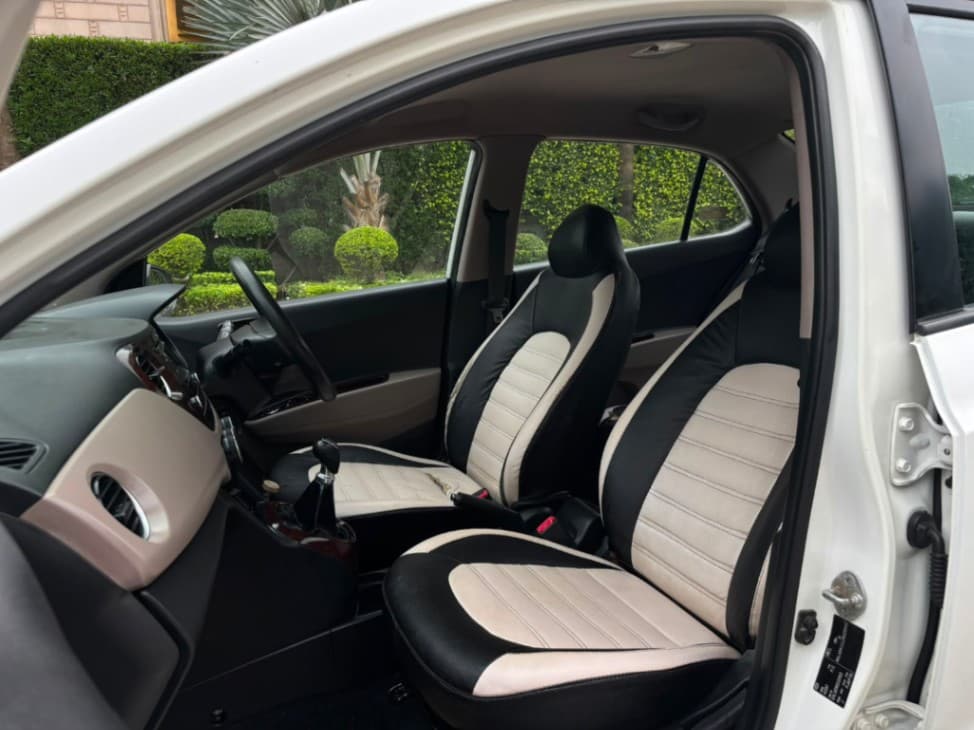 INTERIOR image for Xcent [2014-2017] | Hooter
