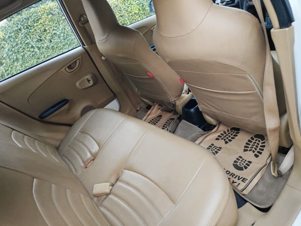 INTERIOR image for Brio [2013-2016] | Hooter