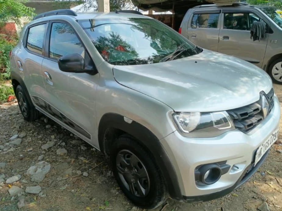 INTERIOR image for KWID RXT OPTION | Hooter