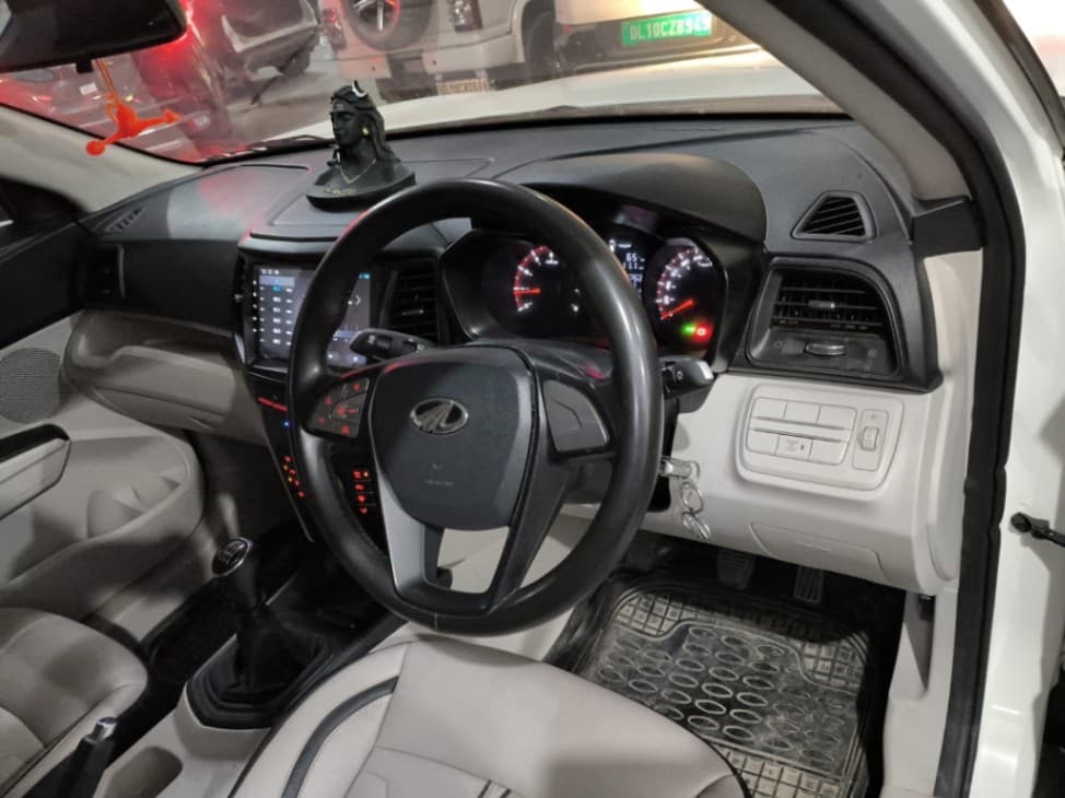 INTERIOR image for XUV300 | Hooter