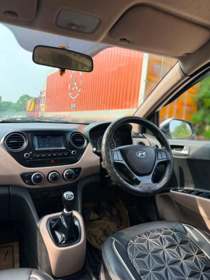 INTERIOR image for GRAND I10 SPORTZ 1.2 | Hooter
