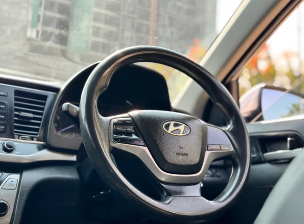 INTERIOR image for Elantra | Hooter