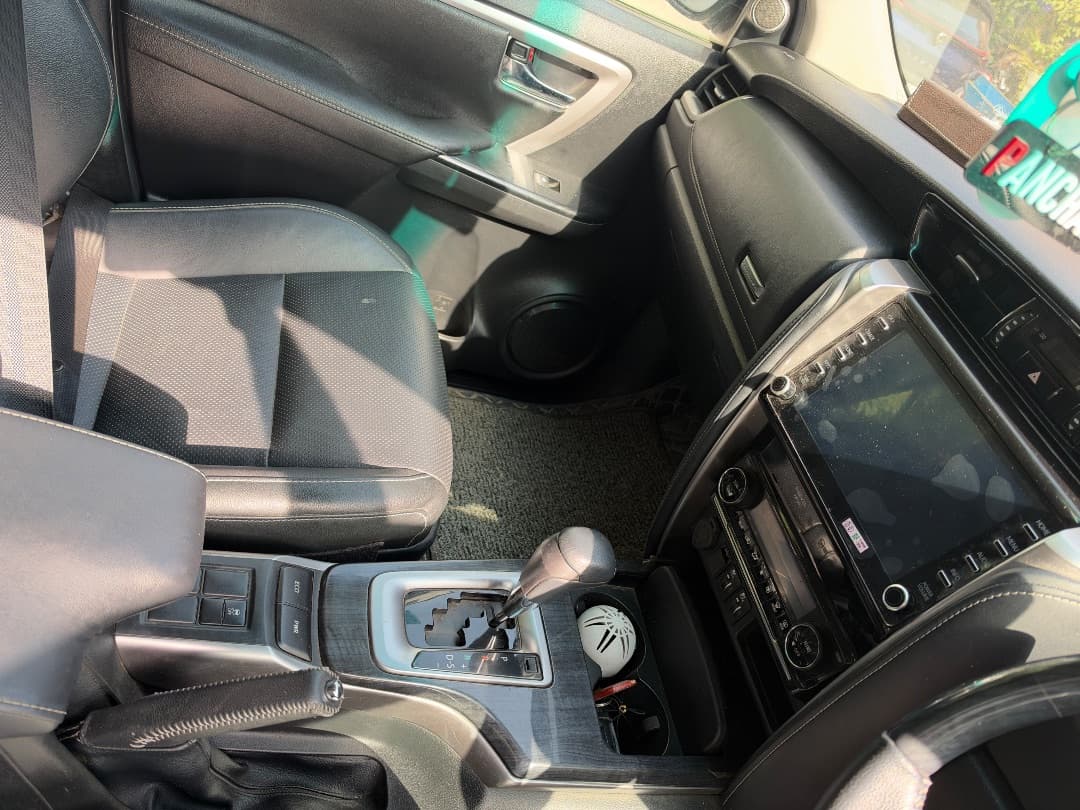 INTERIOR image for FORTUNER | Hooter