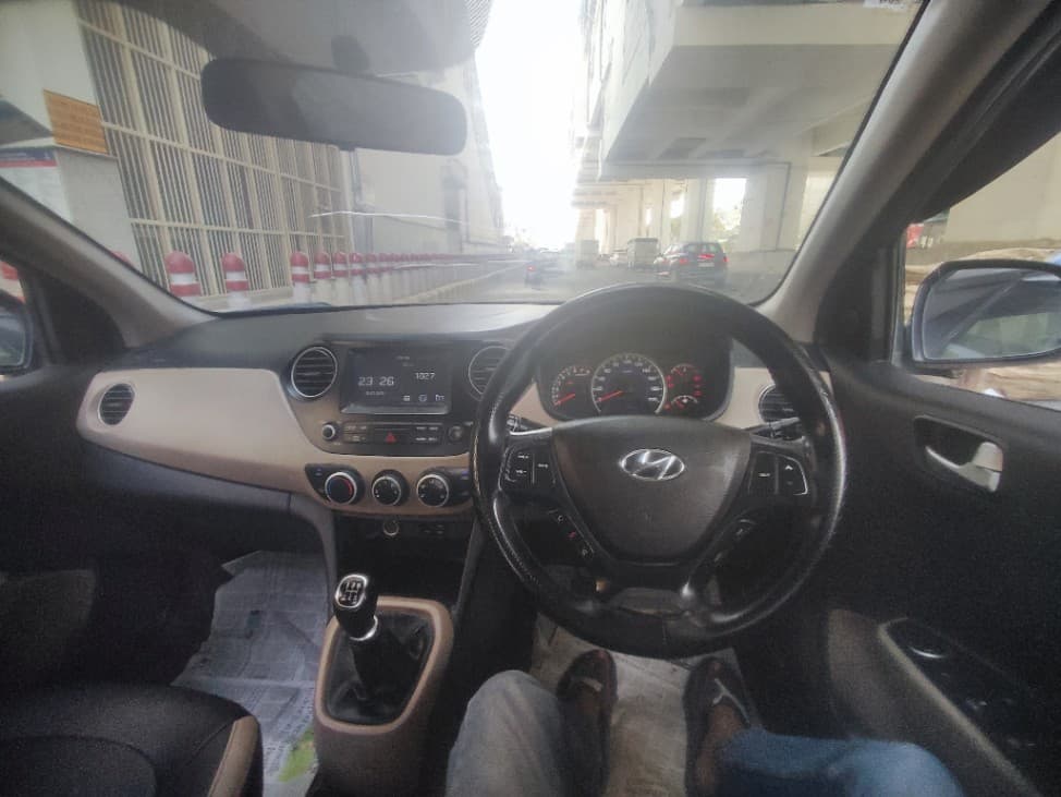 INTERIOR image for GRAND I10 SPORTZ 1.2 | Hooter