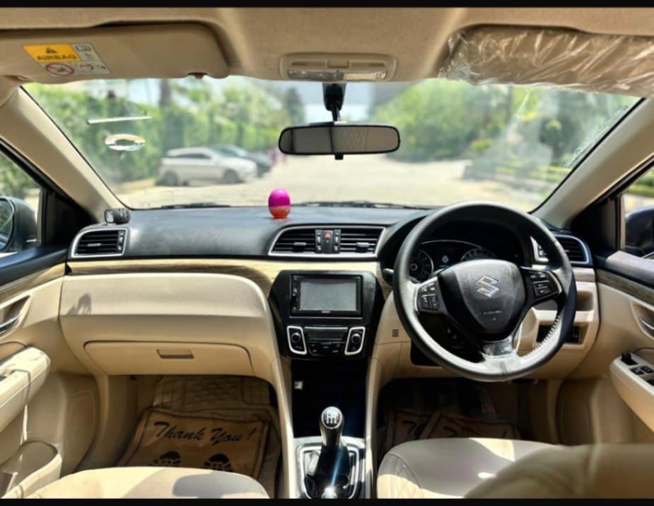 INTERIOR image for CIAZ SMART HYBRID DELTA | Hooter