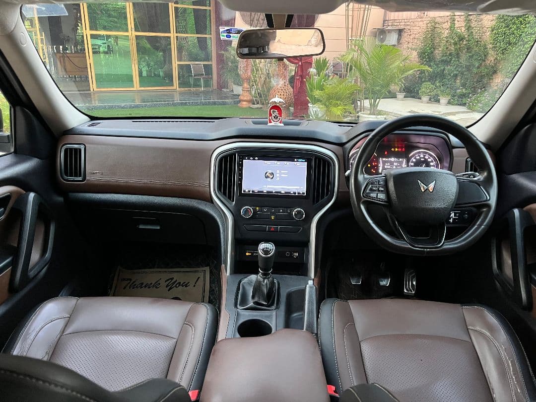 INTERIOR image for SCORPIO-N D MT 2WD Z2 7S | Hooter