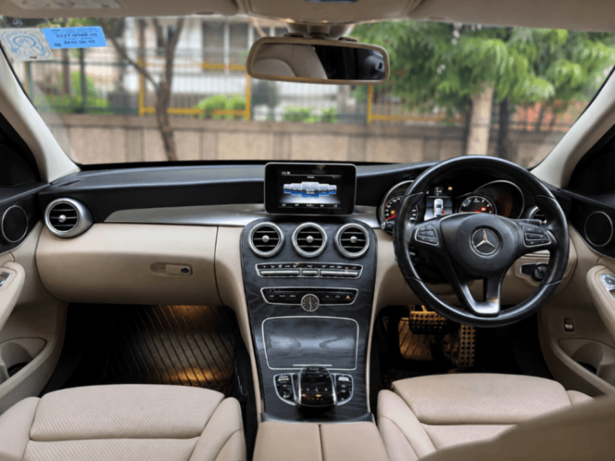 INTERIOR image for C 200 | Hooter