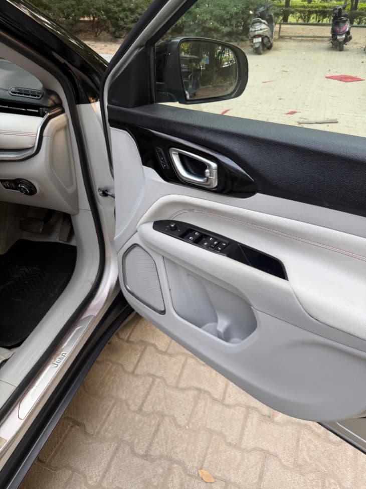 INTERIOR image for JEEP NEW COMPASS LTD(O) 4X4 AT | Hooter