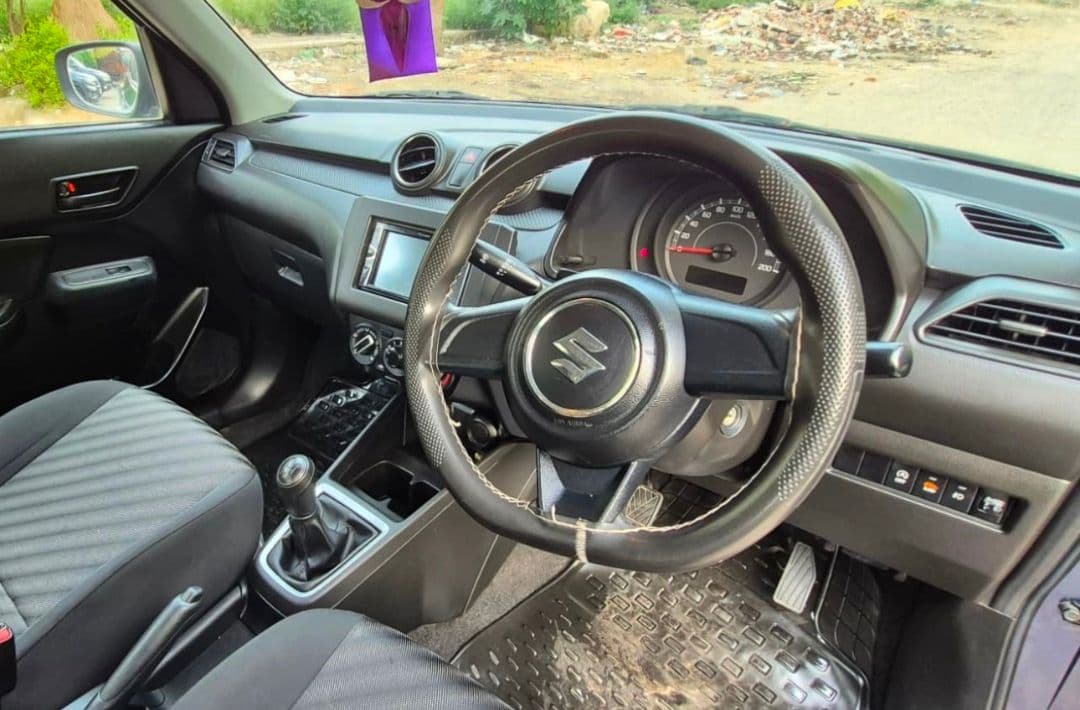 INTERIOR image for SWIFT LXI | Hooter