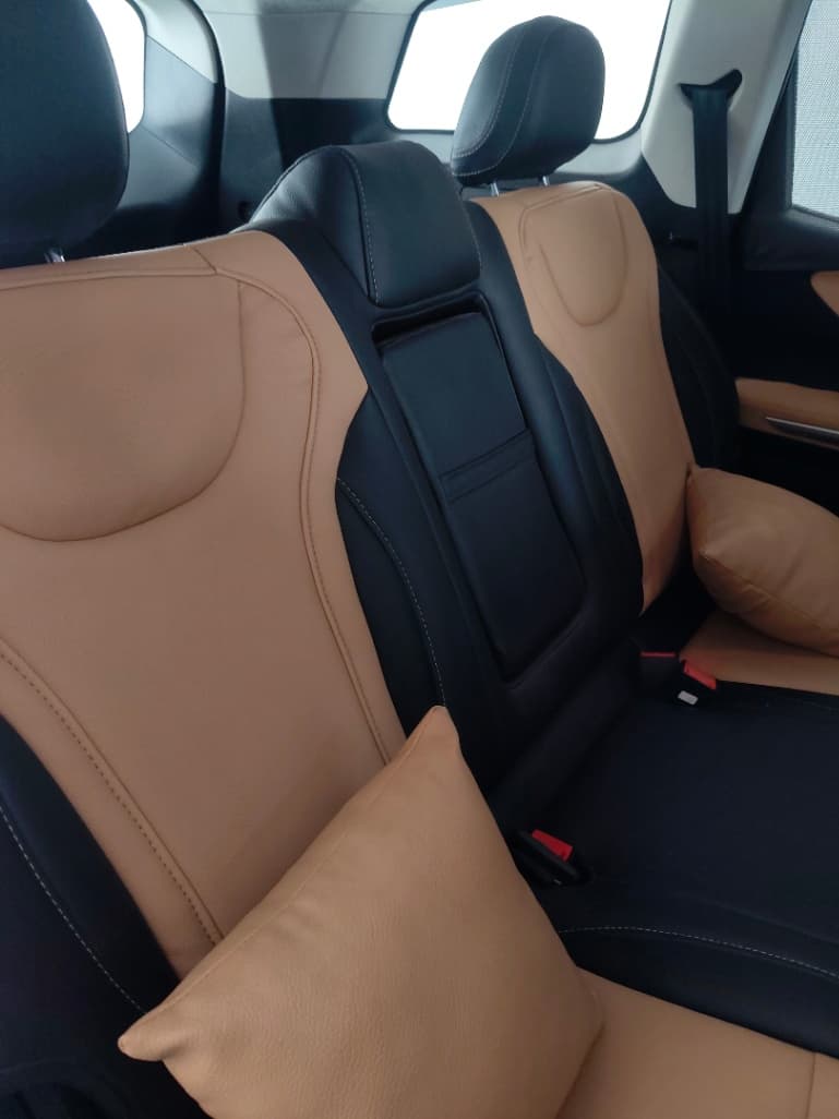 INTERIOR image for XUV700 | Hooter