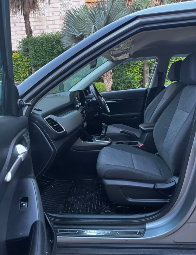 INTERIOR image for SELTOS G1.5 6MT HTE | Hooter
