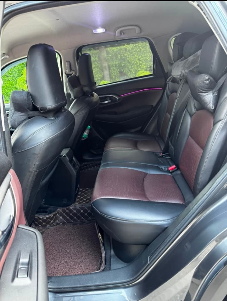 INTERIOR image for G VITARA SMART HYBRID DELTA | Hooter