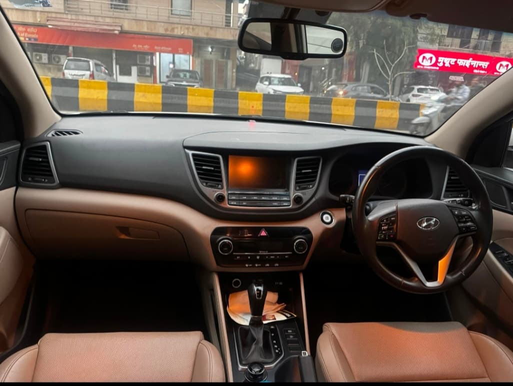 INTERIOR image for TUCSON CRDI AUTO GL | Hooter