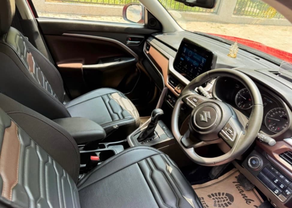 INTERIOR image for Brezza | Hooter