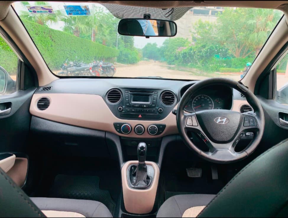 INTERIOR image for Grand i10 Asta AT 1.2 Solid | Hooter
