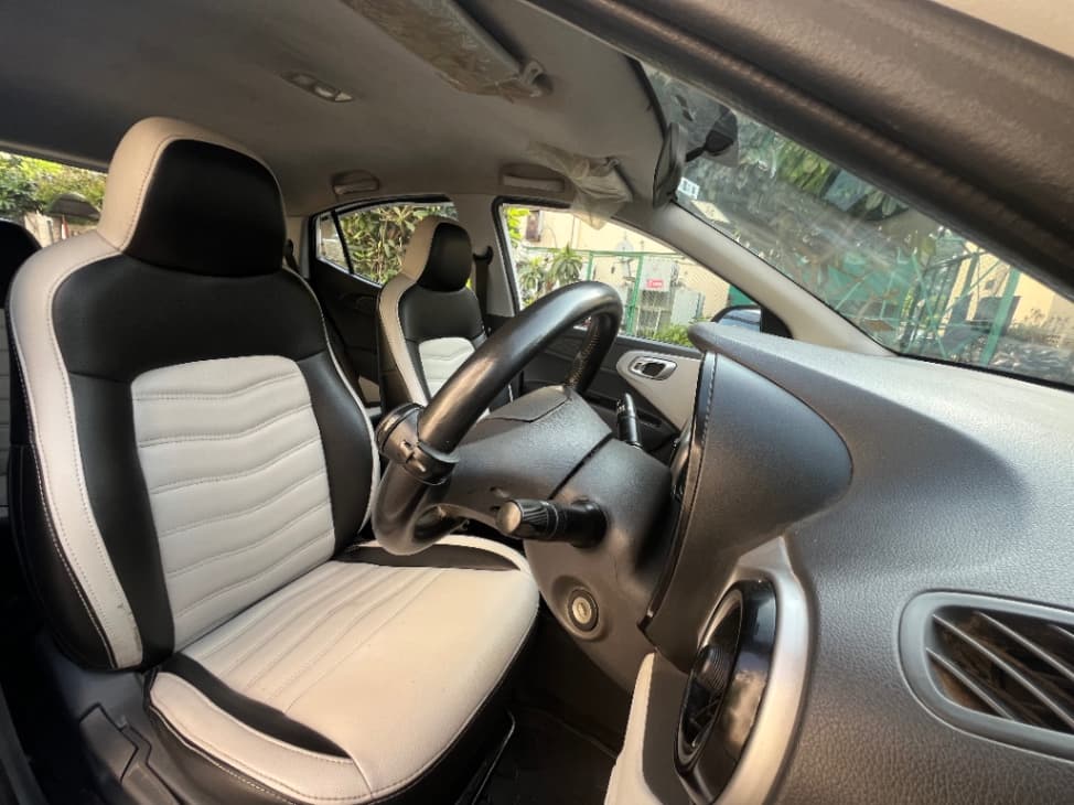 INTERIOR image for Grand i10 Nios [2019-2023] | Hooter
