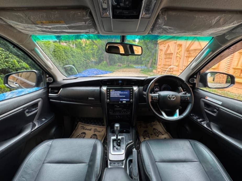 INTERIOR image for Fortuner | Hooter