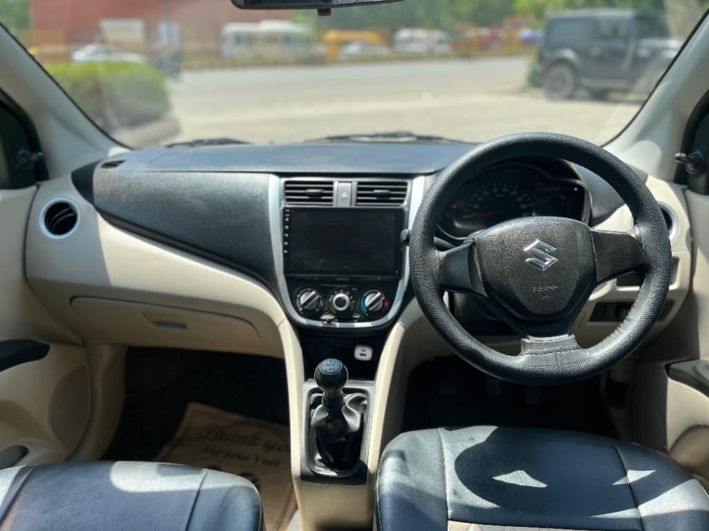INTERIOR image for CELERIO | Hooter