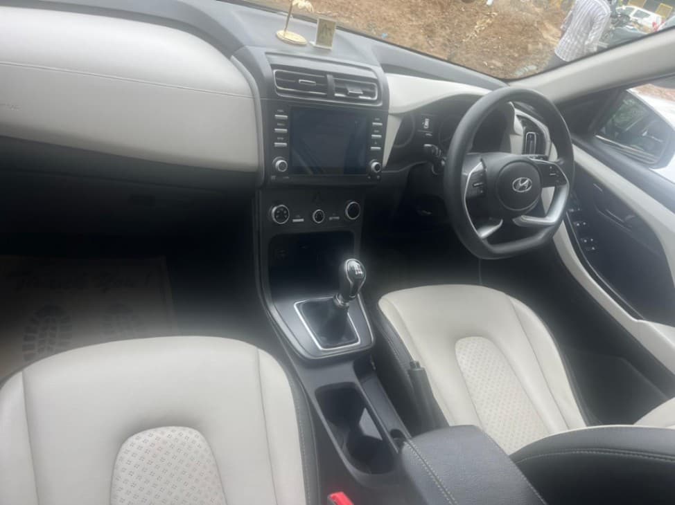 INTERIOR image for CRETA 1.5 MPI MT EX | Hooter
