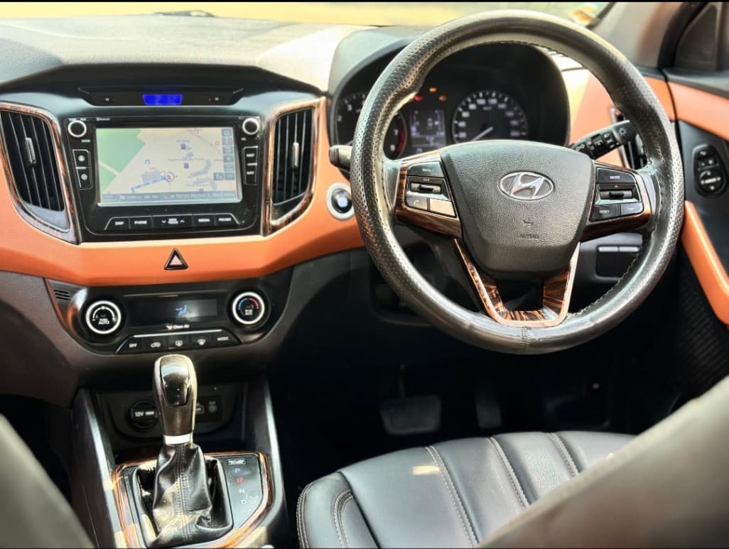INTERIOR image for CRETA 1.6 VTVT SX+ | Hooter