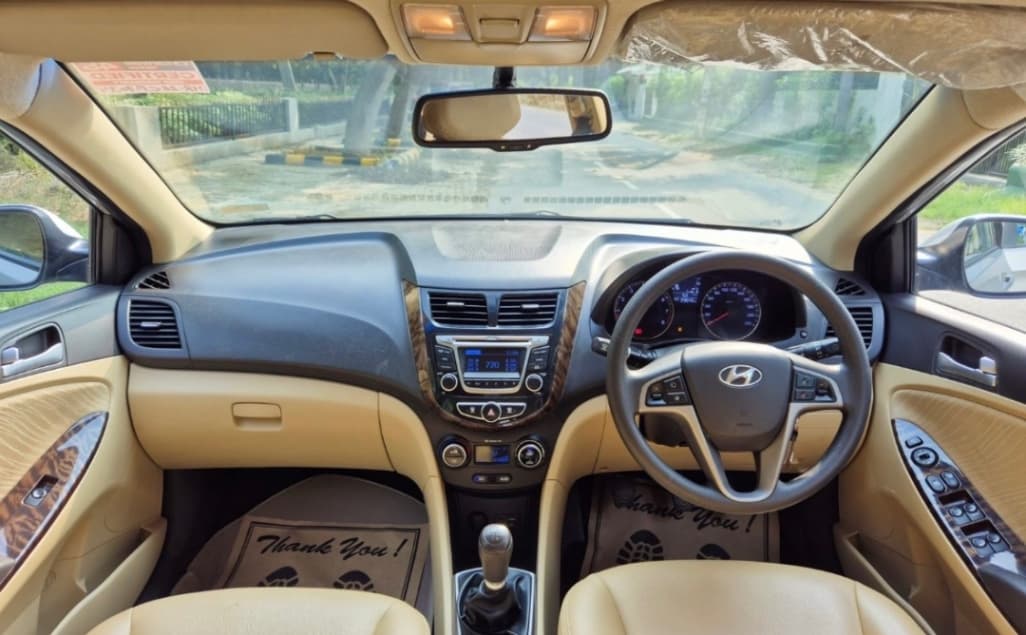 INTERIOR image for Verna