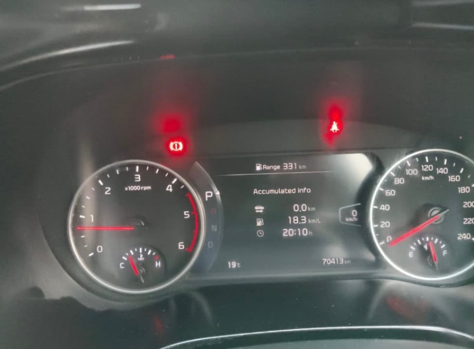 INTERIOR image for SELTOS D1.5 6AT HTX PLUS | Hooter