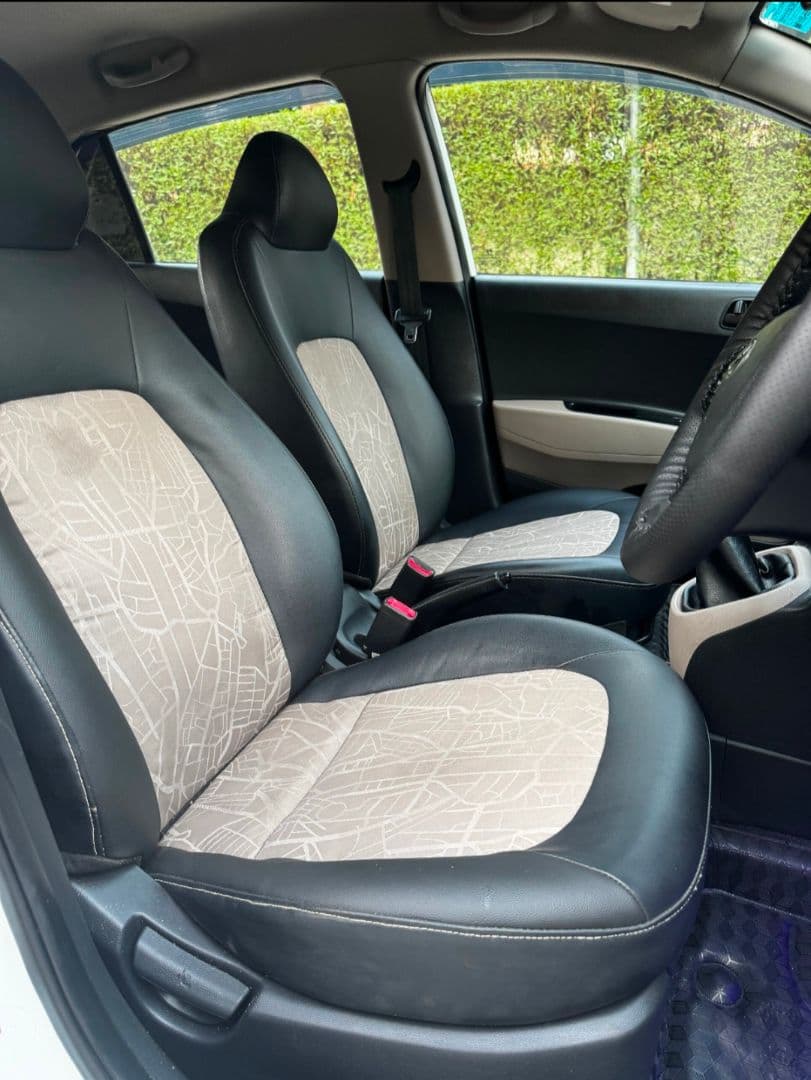 INTERIOR image for GRAND I10 MAGNA 1.2 | Hooter