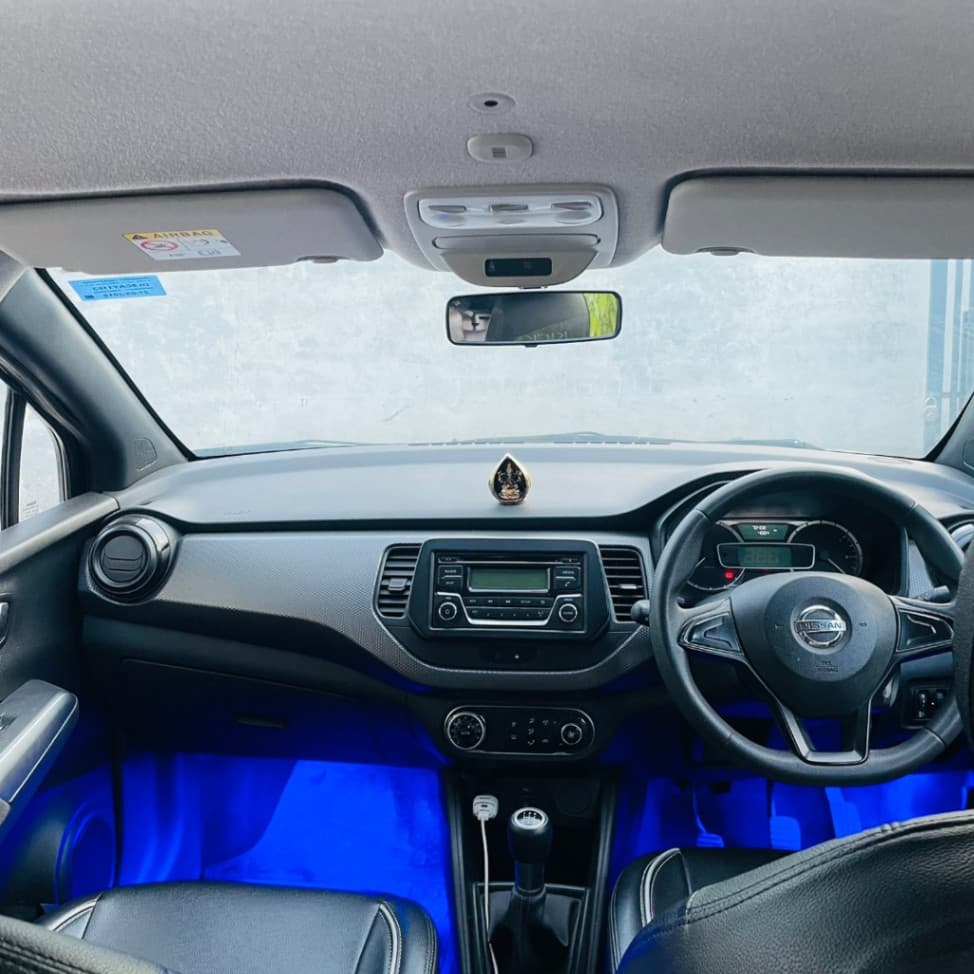 INTERIOR image for NISSAN KICKS XL PETROL | Hooter