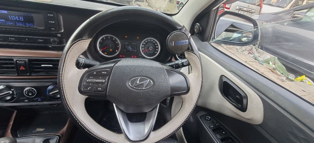 INTERIOR image for AURA 1.2MT CNG S | Hooter